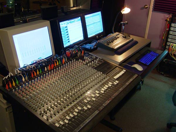 GEAR - Sound on Sound Recording Studios - NC